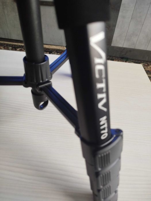 Trepied/tripod victiv nt70