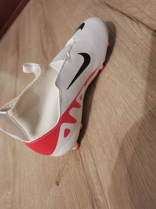 Ghete de fotbal nike