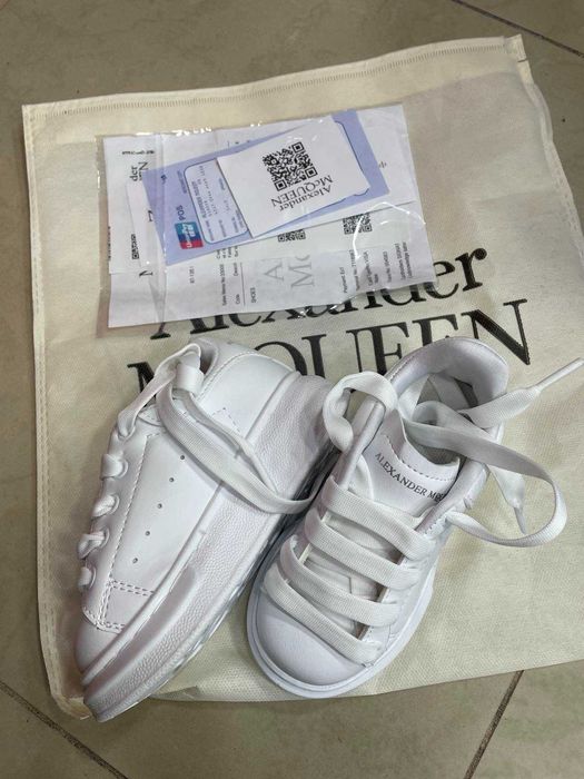 Уникални! Детски Мратонки Alexander McQueen! Размери 25-35!