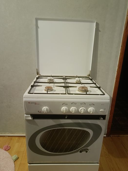 Продам газ плиту ширина 60см