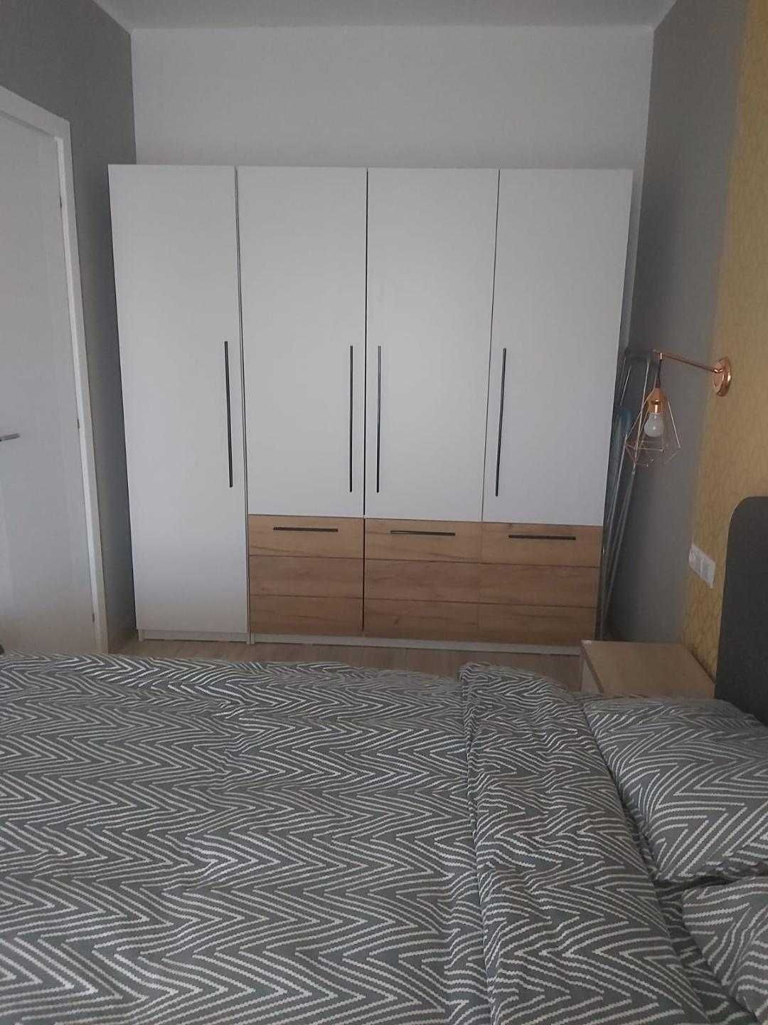 Inchiriez apartament nou 2 camere regim hotelier cu parcare Buna Ziua