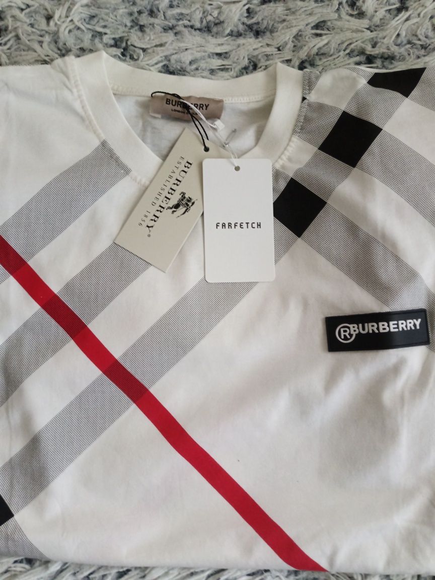 Tricou BURBERY marimea M