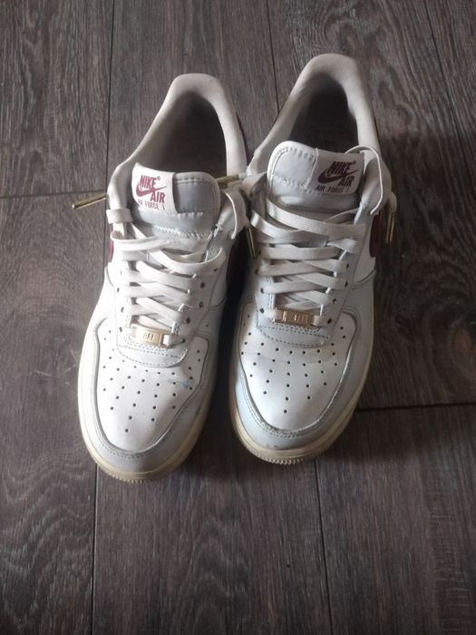 Air force 1 culoarea alb, rosu, gri