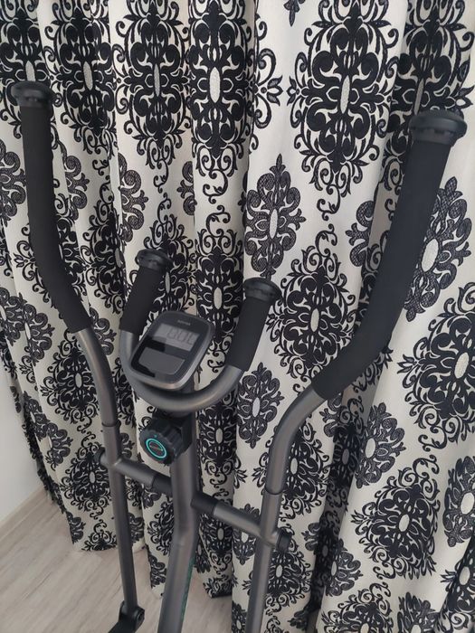 Bicicleta eliptica Essential 100