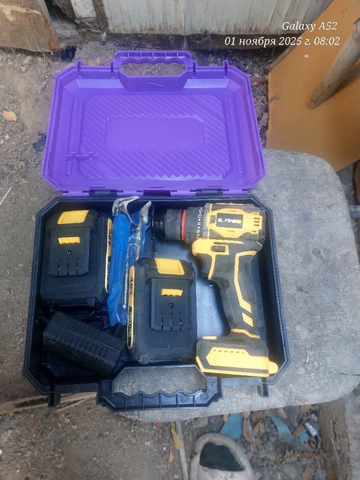 Продаю шуруповерт