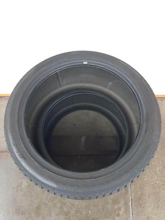 Зимни гуми 2 броя YOKOHAMA Bluearth 315 35 R21 дот 2020