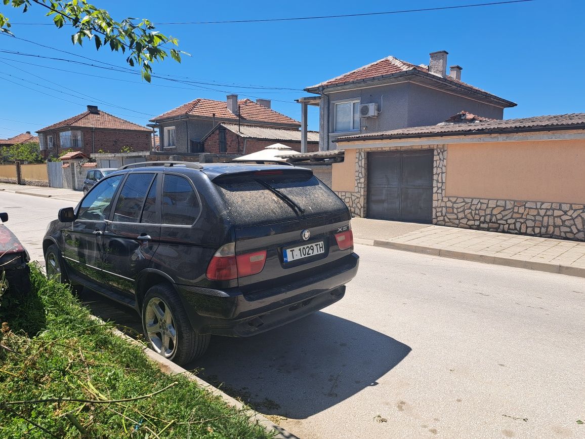 Джип BMW X5 в газ бензин