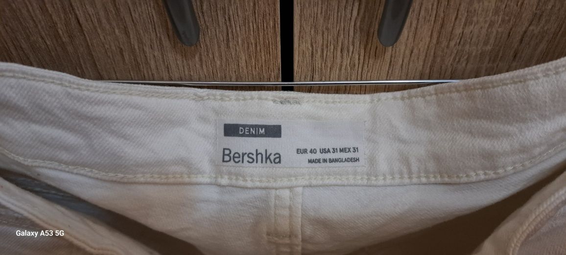 Дънки , Bershka ,