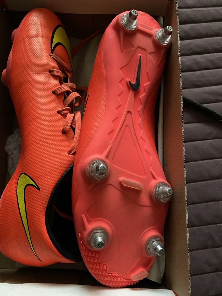 Nike mercurial victory V