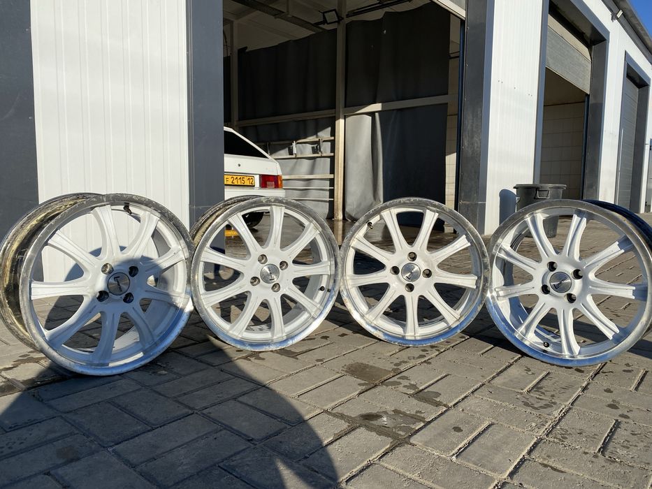 Продам диски R17 в хорошем состояний