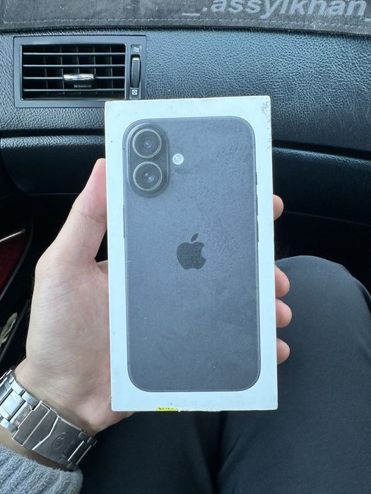 Iphone 16 с гарантией почти новая
