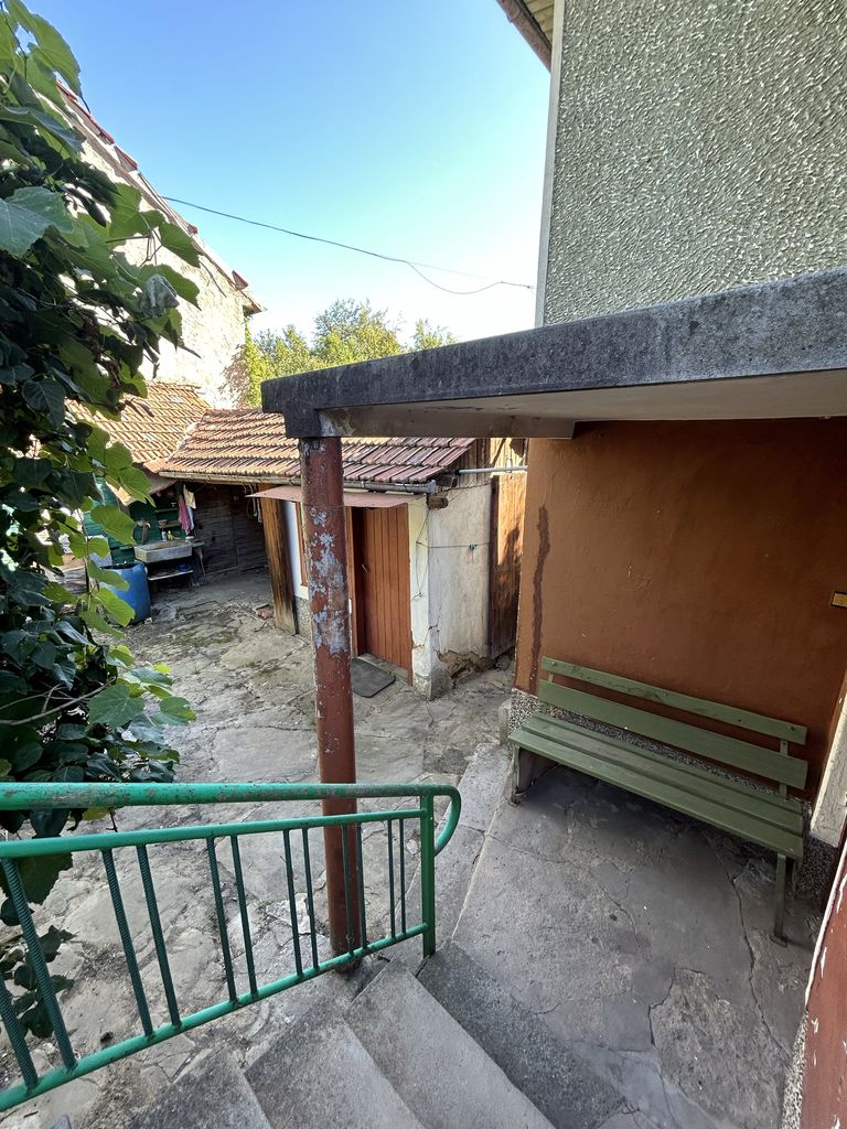 Продава се Къща в Габрово, Йовчевци - 80 кв.м за 383 €/кв.м - Снимка #2