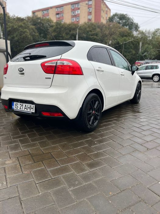 Vand Kia Rio 2014