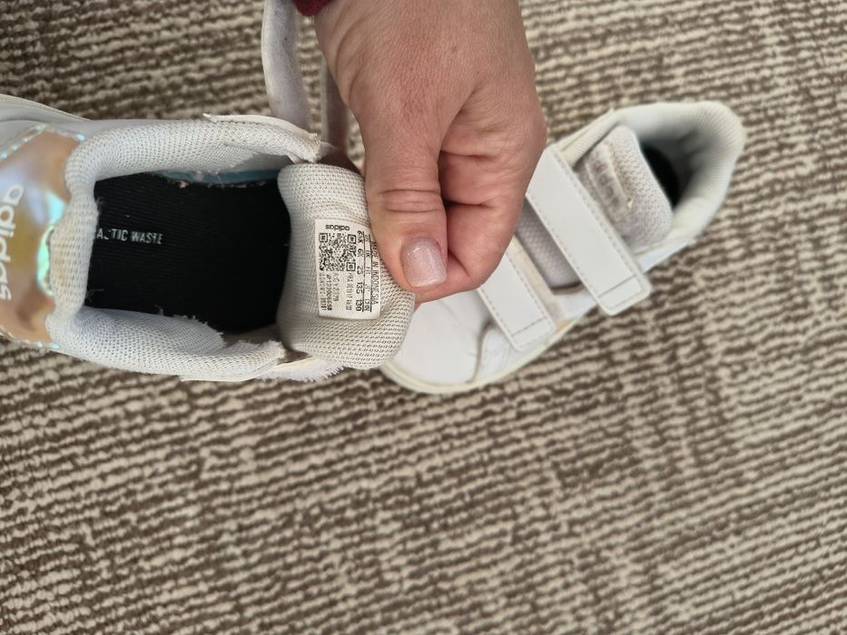 Vând lot de încălțări 21-23.