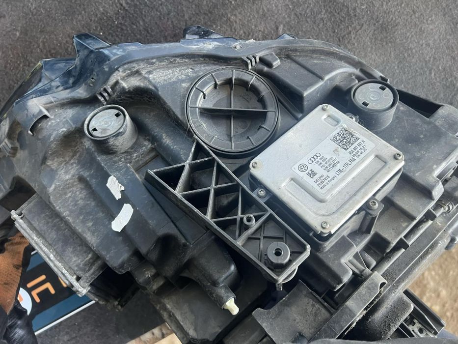 Оригинални Фарове VW Passat 8 ляв и десен 3g2941035h Фар Пасат B8