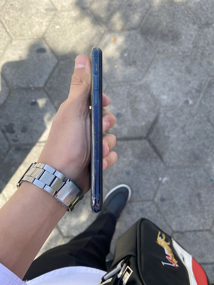 iphone 11 pro srochni