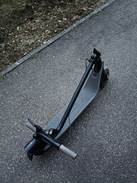 Trotineta electrica in garantie NINEBOT KickScooter E2
