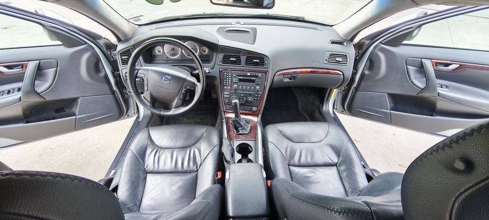 VOLVO XC70 2007г, 4х4, 185к.с.