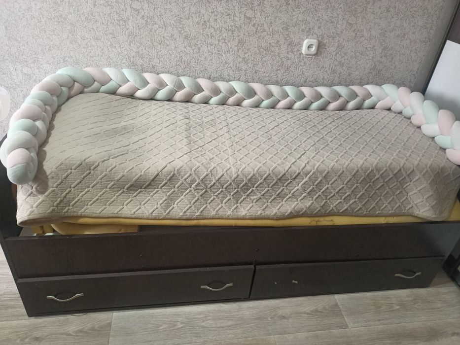 отдам односпальную кровать 190*80