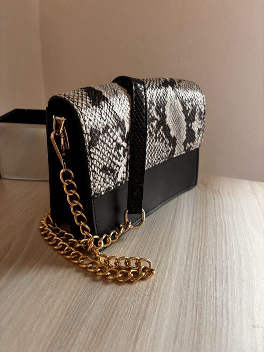 Geanta din piele snake print