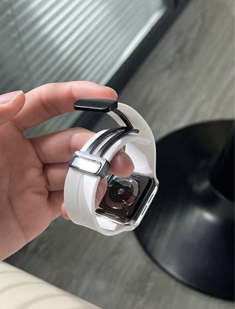 Луксозна каишка за Apple Watch