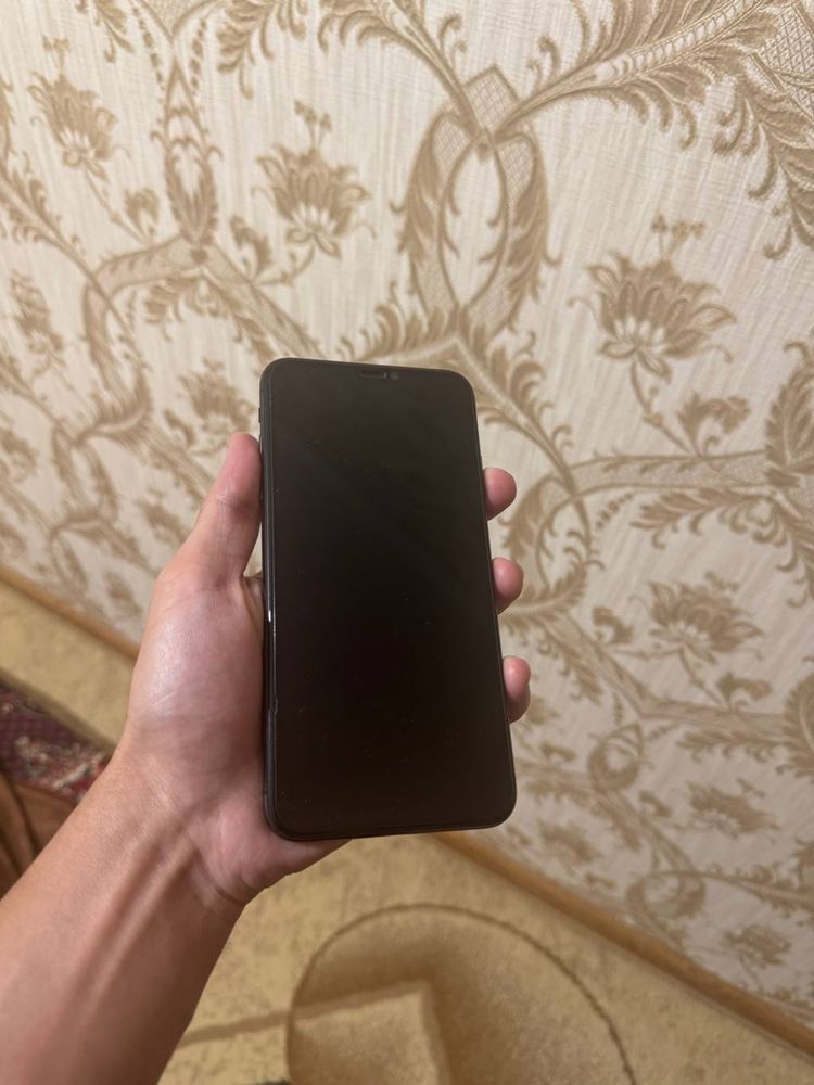 Iphone xs max 79% 64 gb