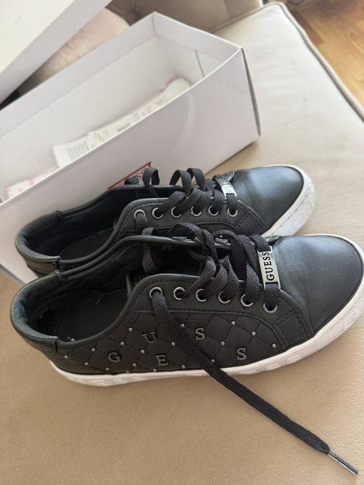 Adidasi guess originali