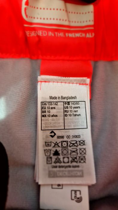 2 pantaloni/ salopete ski 8-10 ani (Decathlon)