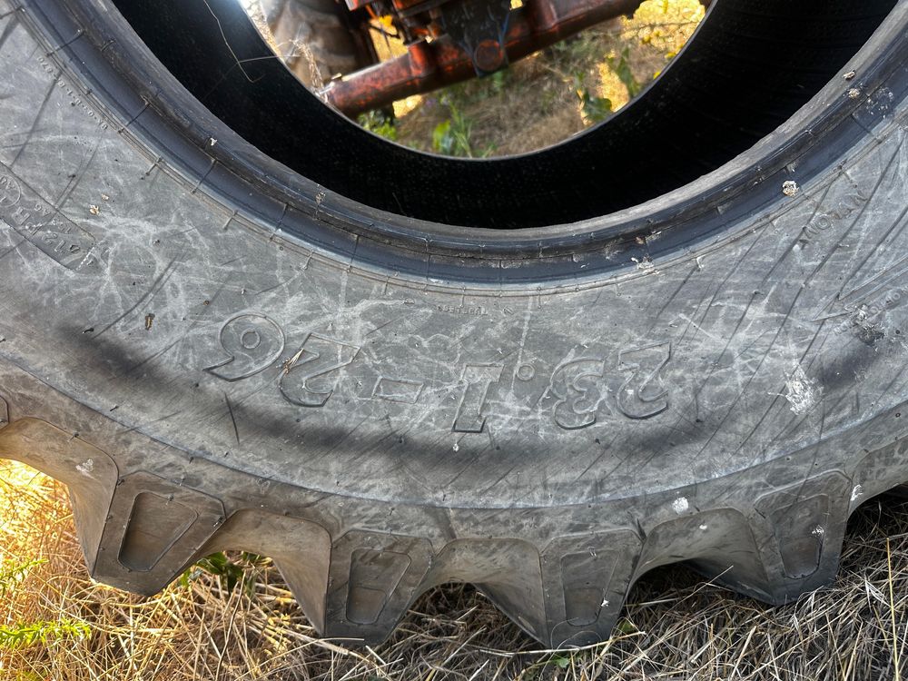 Cacuciucuri combina/buldoexcavator