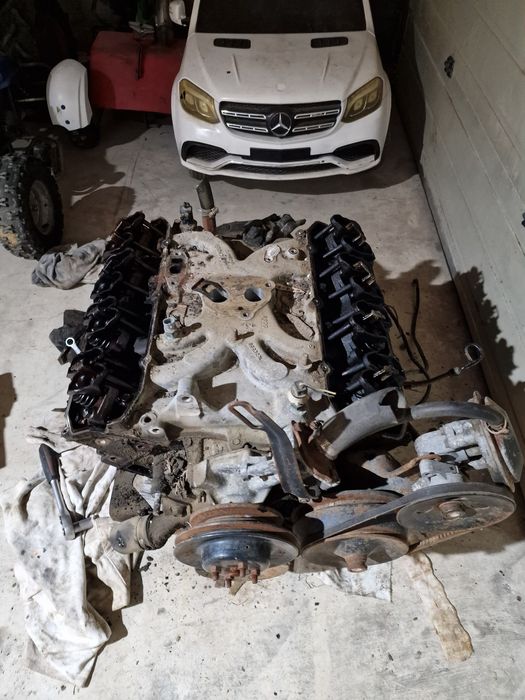 Piese motor v8 ht4100 cadilac devile