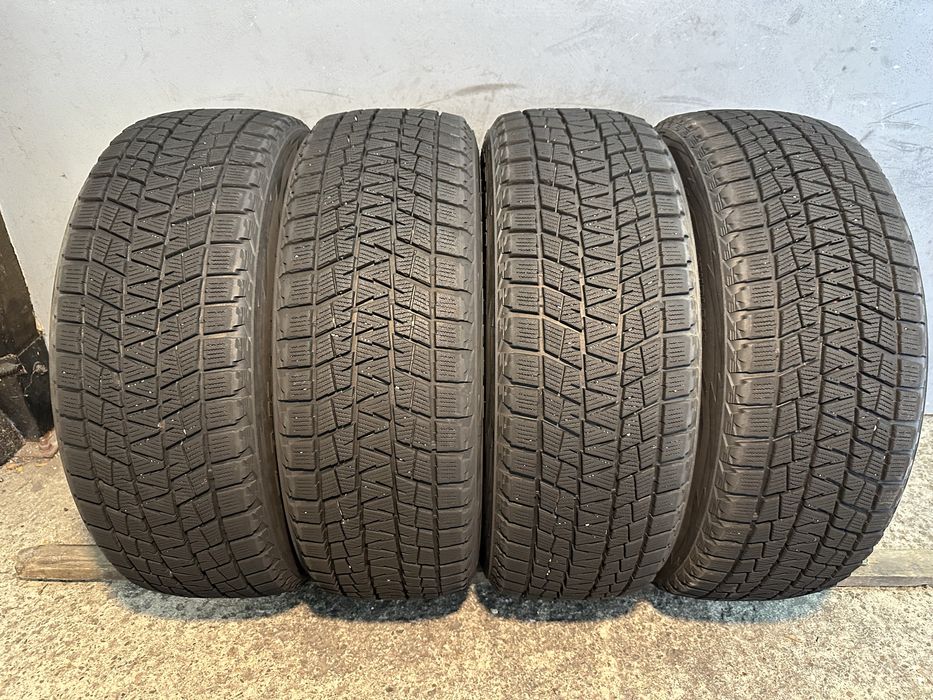 Гуми 215/60/17 BRIGESTONE Blizzak Winter