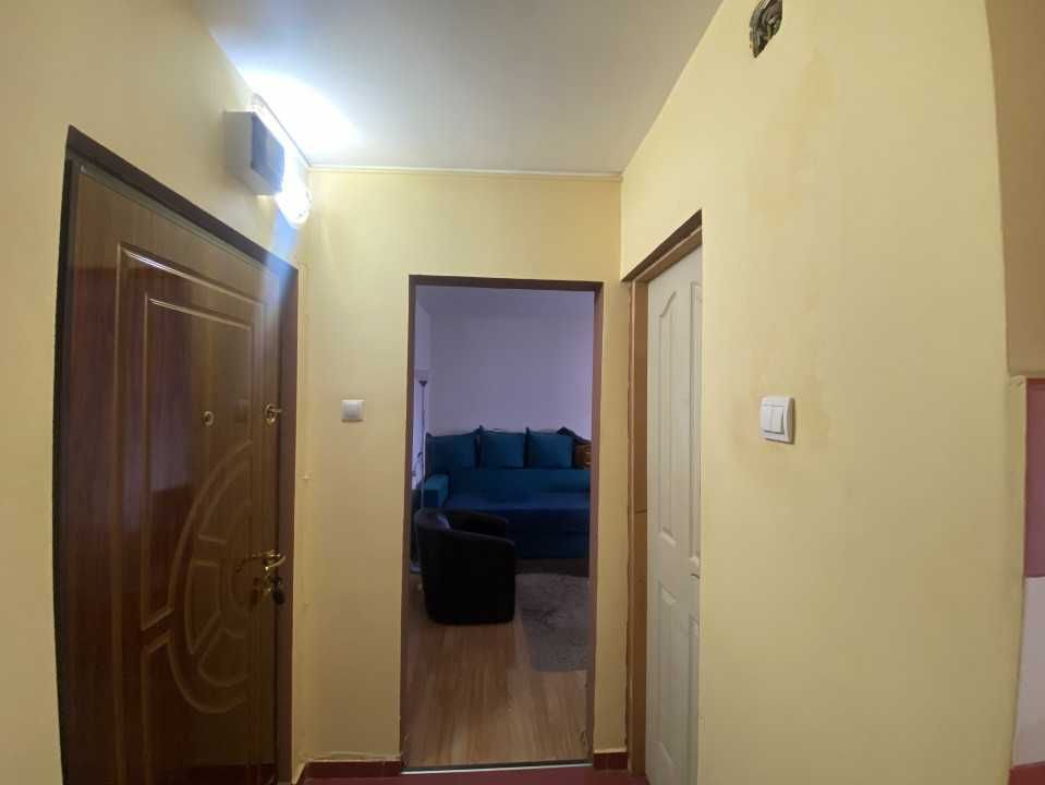 Garsoniera cu bucatarie separata etaj 3 de vanzare in Sibiu