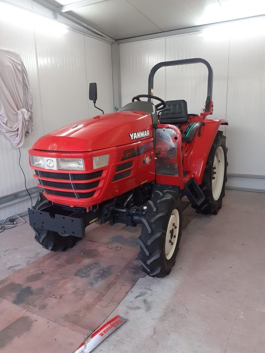 Tractor japonez kubota yanmar 26cp4x4