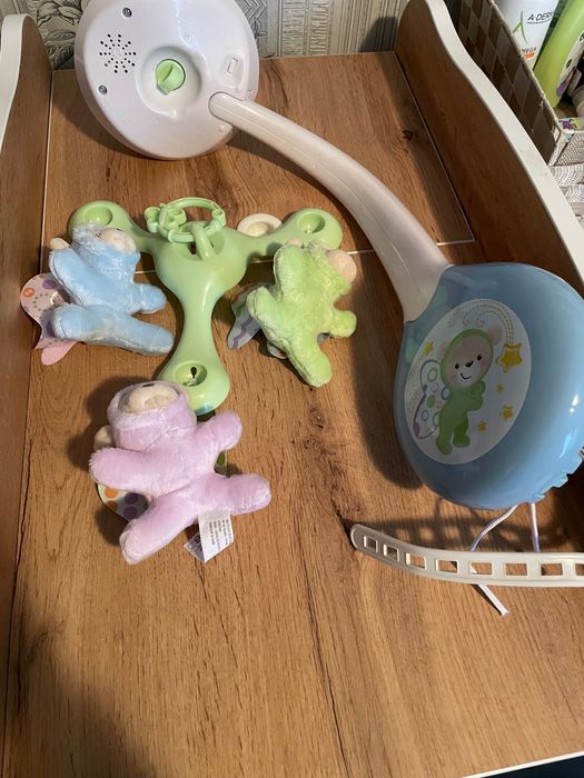 Бебешка кошара с повивалник + музикална играчка