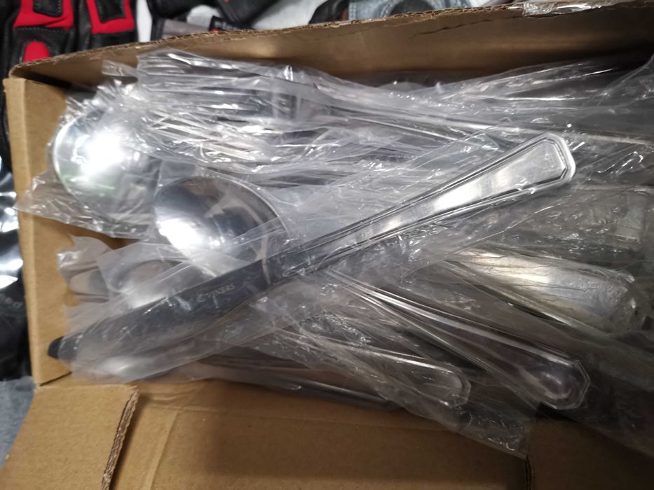 Комплект за хранене 42 части  Viners  Winchester