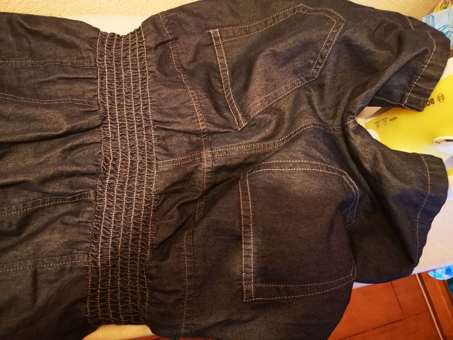 Salopetă denim nouă