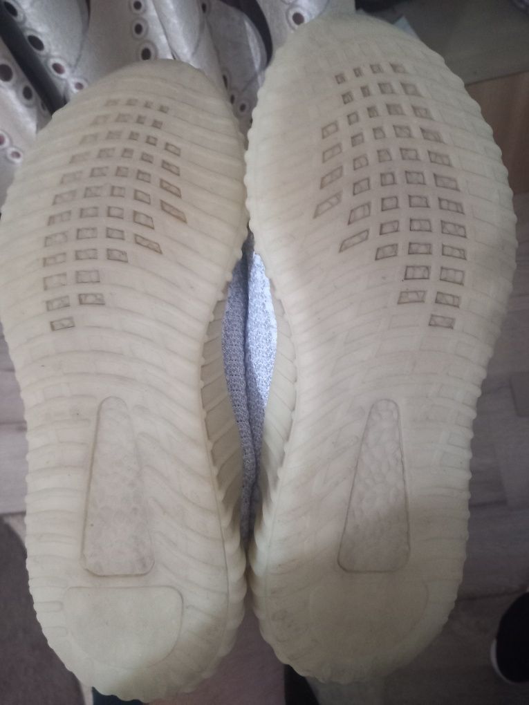 Yezzy adidași bărbați