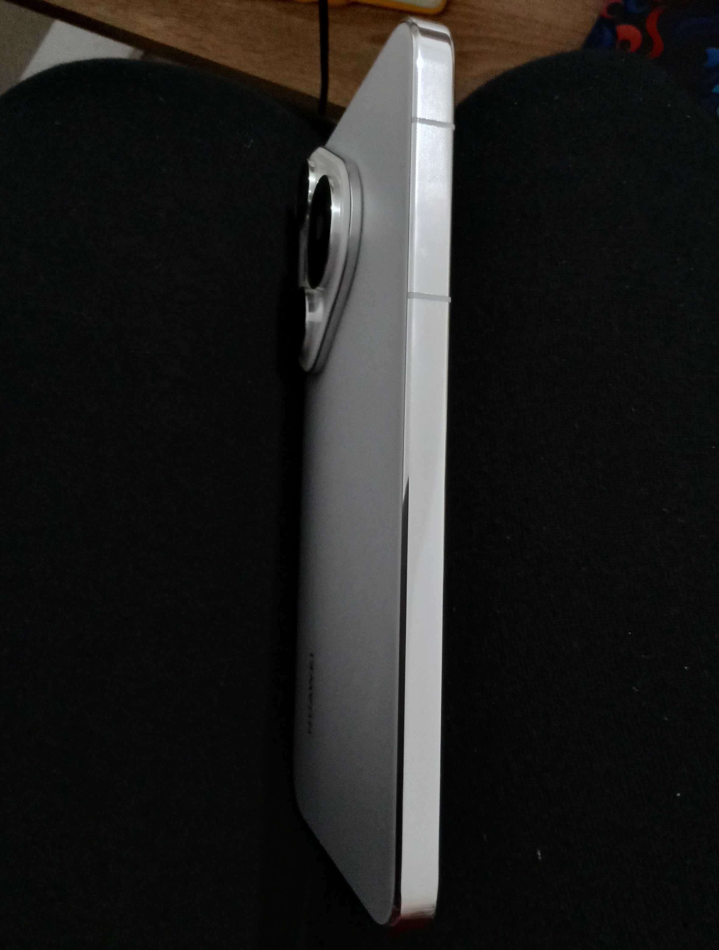 Huawei Pura 70 256gb Бял