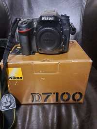 Vând Nikon d7100 body.