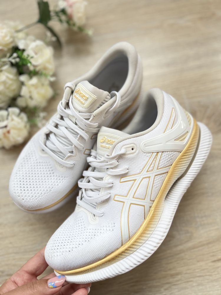 Дамските Маратонки ASICS MetaRide за бягане спорт