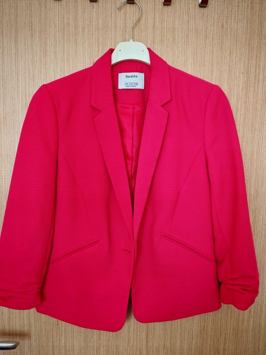 Дамско сако розово Bershka