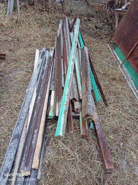 Сторой материал Проф листы и угольники