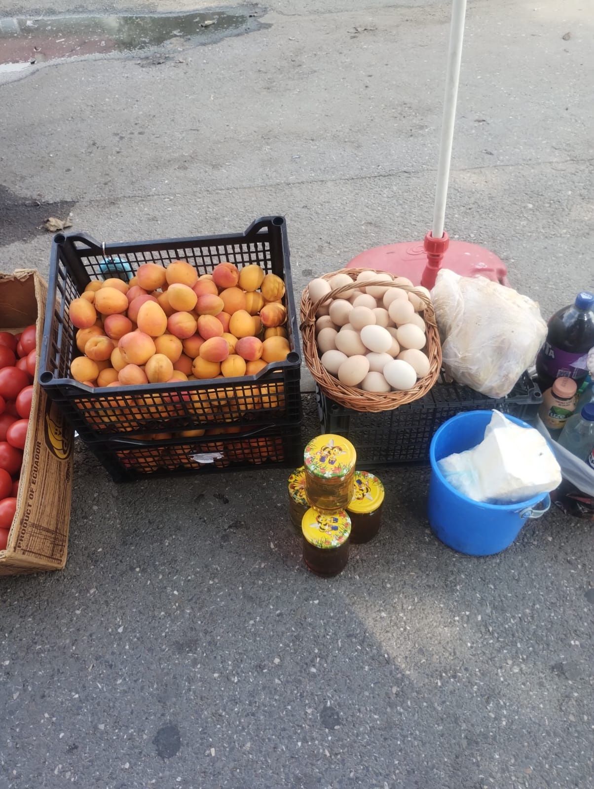 Produse de țară  .