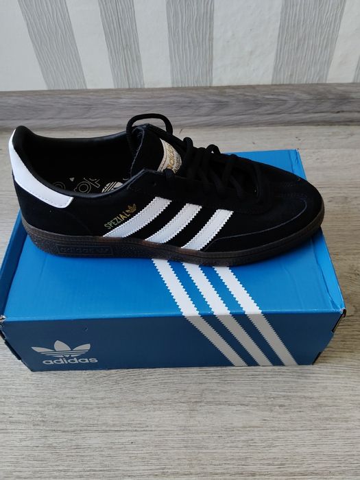 Маратонки Handball spezial