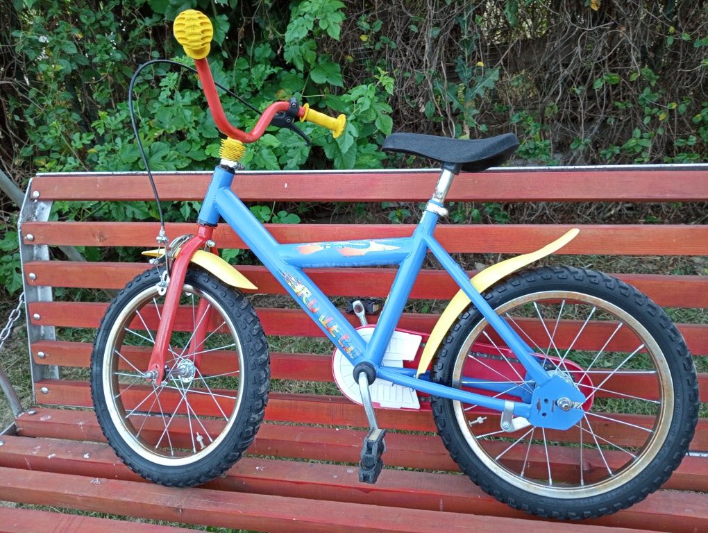 Bicicletă copii 16 inch pentru copii trei-sase ani .