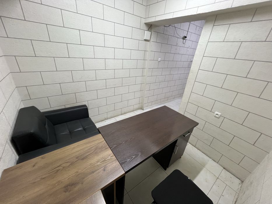 Аренда под офис 2 минут от метро Новза, С МЕБЕЛЬЮ! 24м2 300$