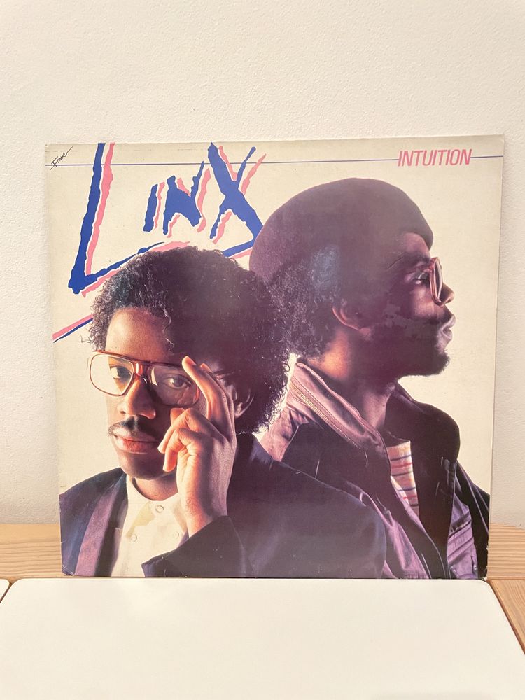 Грамофони плочи - Chic, Sister Sledge, Linx, Tom Jones
