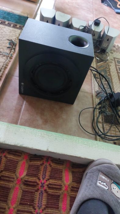 Logitech 333 (doar subwoofer ul)