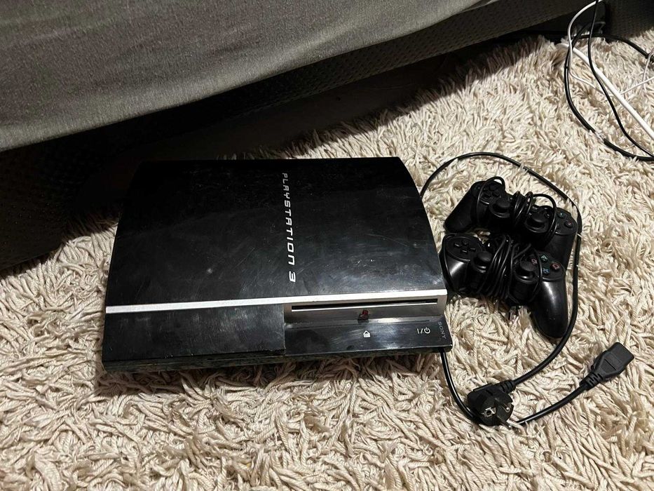 Consolă Sony PlayStation 3 Fat Model Fiabil CECHL04, 500GB + 2 Manete