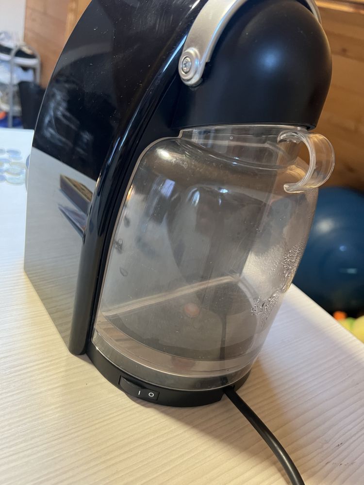 Vand espressor de cafea NESPRESSO